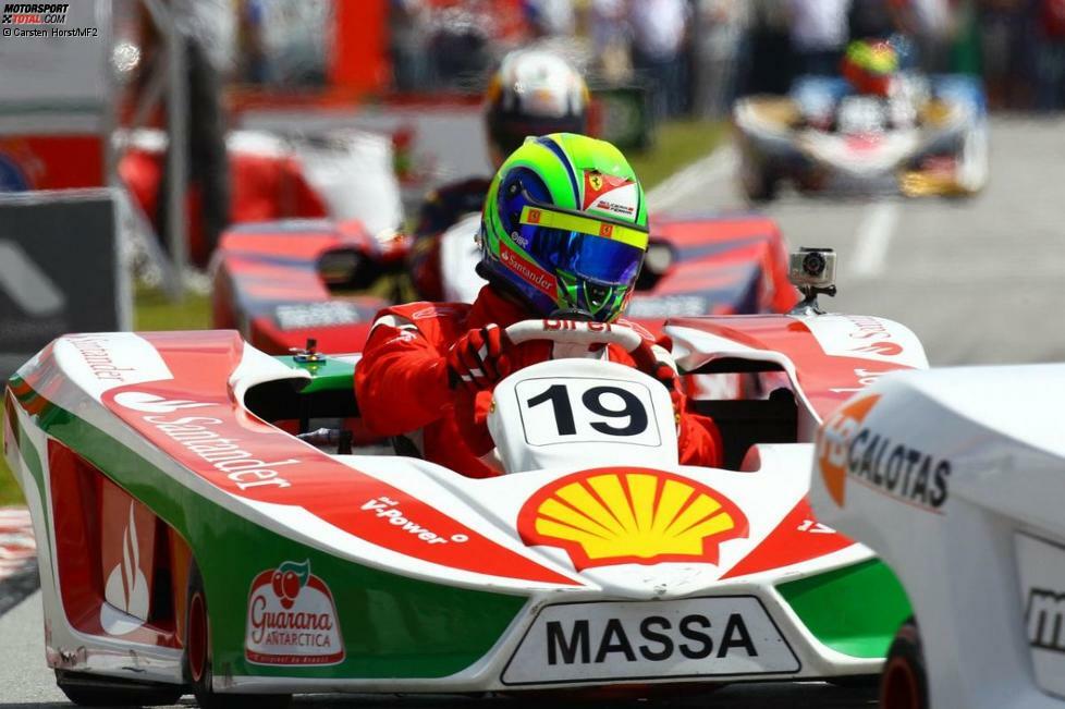 19 - Felipe Massa legte sich als einer der ersten Fahrer auf eine Wunschnummer fest: Für den Brasilianer war schnell klar, dass es die 19 sein soll, die auf seinem Williams prangen wird. Auch bei ihm ist die Nummer eine Erinnerung an seine alten Karttage