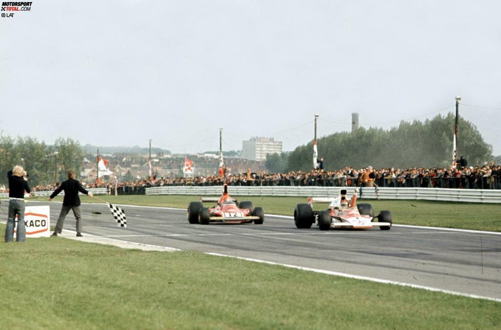 Kein Fahrer konnte den Belgien-Grand-Prix an mehr als einem Austragungsort gewinnen. Emerson Fittipaldi ist aber der einzige Pilot, der in Nivelles erfolgreich war. Der unbeliebte 3,7 Kilometer lange Kurs nahe Brüssel war zweimal Gastgeber eines Grand Prix, und der Brasilianer gewann beide Rennen: das erste mit Lotus 1972, danach 1974 mit McLaren.