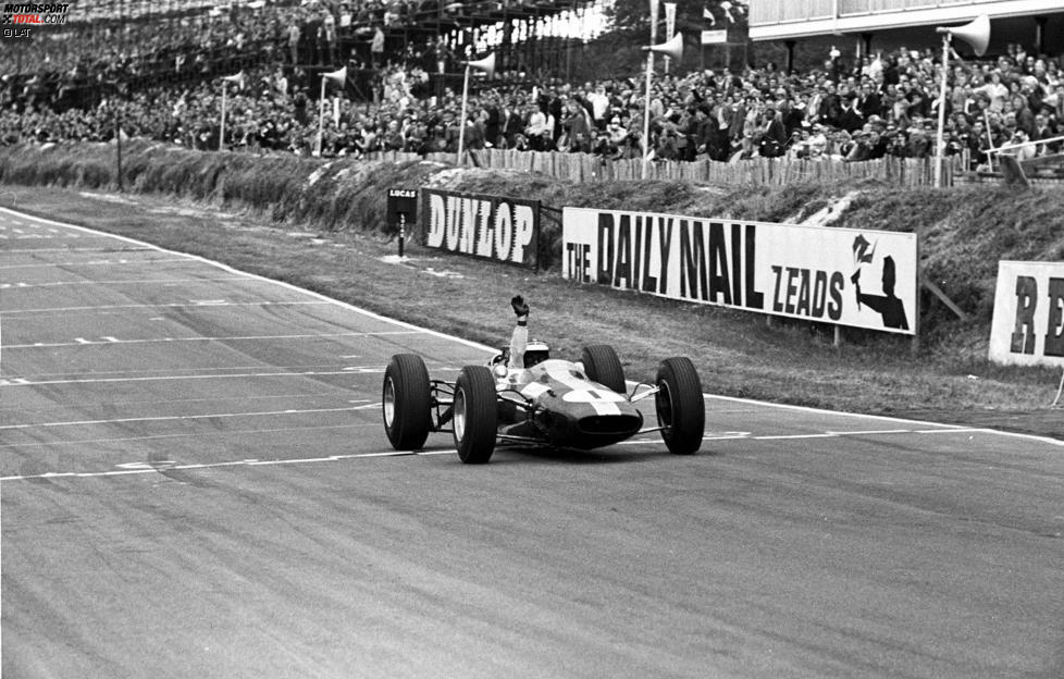 Zwischen 1964 (siehe Sieger Jim Clark im Bild) und 1986 trug der Traditionskurs von Brands Hatch den britischen Grand Prix aus. Alle übrigen Rennen wurden in Silverstone veranstaltet.