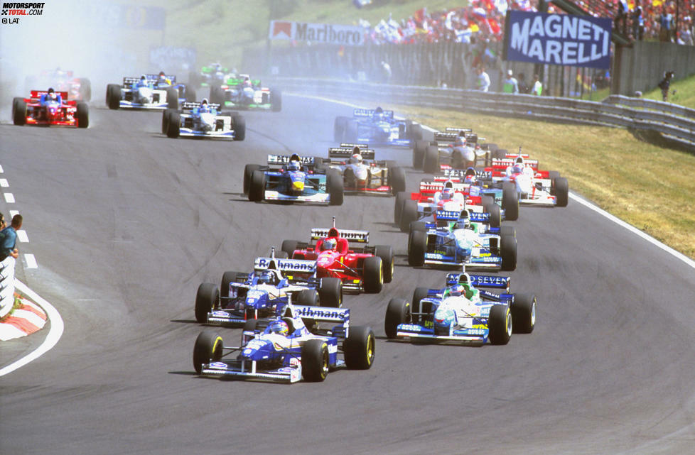 Williams sicherte sich 1996 die Konstrukteurs-Weltmeisterschaft in Ungarn mit einem Doppelerfolg - Jacques Villeneuve überquerte die Ziellinie vor Damon Hill. Ferrari wiederholte dieses Szenario in den Jahren 2001, 2002 und 2004.