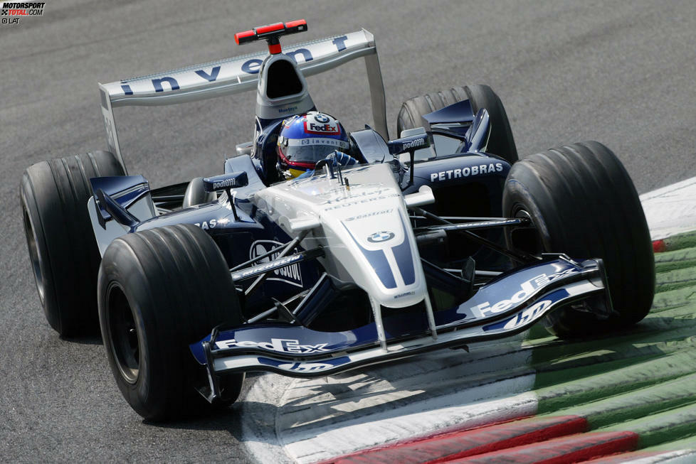 Rubens Barrichello stellte den Rekord für die höchste durchschnittliche Geschwindigkeit in einer Qualifyingrunde auf. 2004 sicherte er sich die Pole-Position mit einer Durchschnittsgeschwindigkeit von 260,395 km/h. Am gleichen Wochenende war Juan Pablo Montoya allerdings noch etwas schneller unterwegs und sicherte sich im Training mit 262,242 km/h den Rekord für die höchste durchschnittliche Geschwindigkeit auf einer Runde überhaupt. Außerdem hält Montoya den Rekord für den höchsten Top-Speed-Wert während eines Formel-1-Rennes. Während des Großen Preises von Italien 2005 war er mit 372,6 km/h unterwegs.