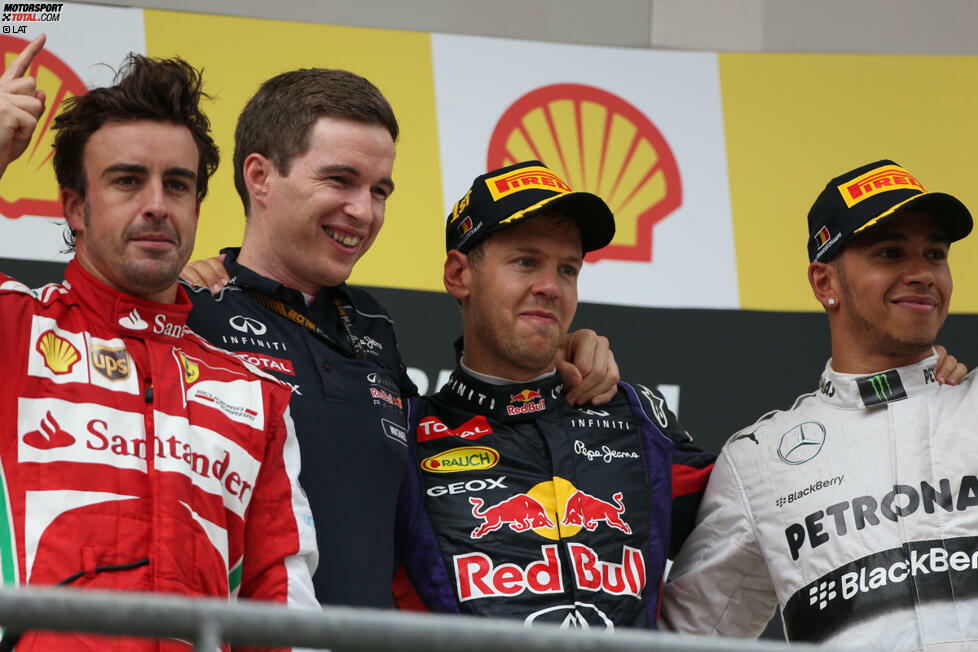 Alonso siegte außerdem 2007 für McLaren. Lewis Hamilton (2012) und Sebastian Vettel (2008, 2011, 2013) sind die einzigen anderen Sieger des italienischen Grand Prix im aktuellen Fahrerfeld.