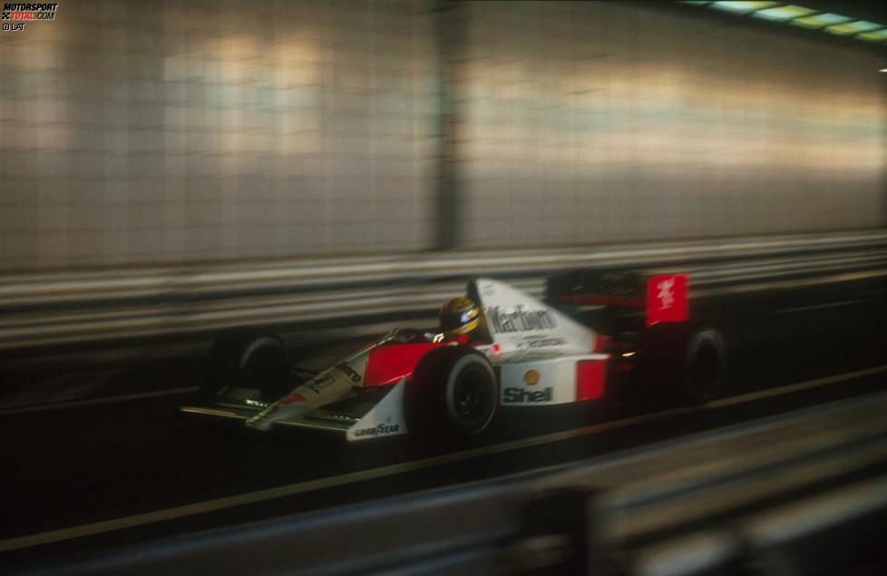 Rekordhalter in Sachen Pole-Positions in Monaco ist ebenfalls Senna. Der Brasilianer startet fünf Mal vom ersten Startplatz: 1985, 1988, 1989, 1990 und 1991. Juan Manuel Fangio, Jim Clark, Jackie Stewart und Alain Prost fuhren vier Mal auf die Pole-Position.