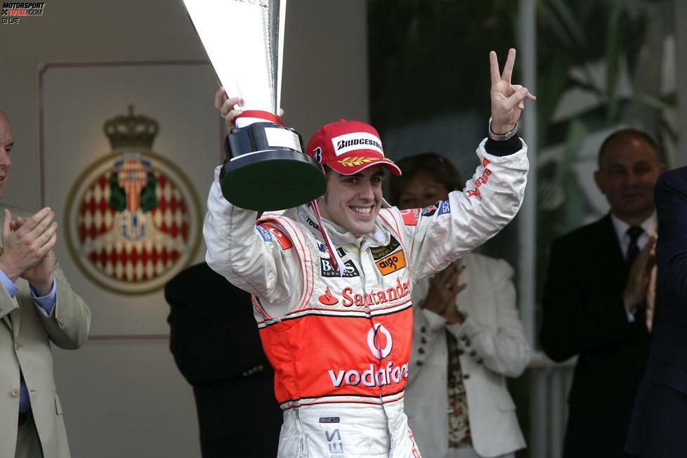 Im aktuellen Starterfeld befinden sich sechs frühere Monaco-Sieger: Kimi Räikkönen (2005), Fernando Alonso (2006/07), Lewis Hamilton (2008), Jenson Button (2009), Sebastian Vettel (2011) und Nico Rosberg (2013). Alonso erzielte seine beiden Siege für zwei unterschiedliche Teams. 2006 für Renault und 2007 für McLaren