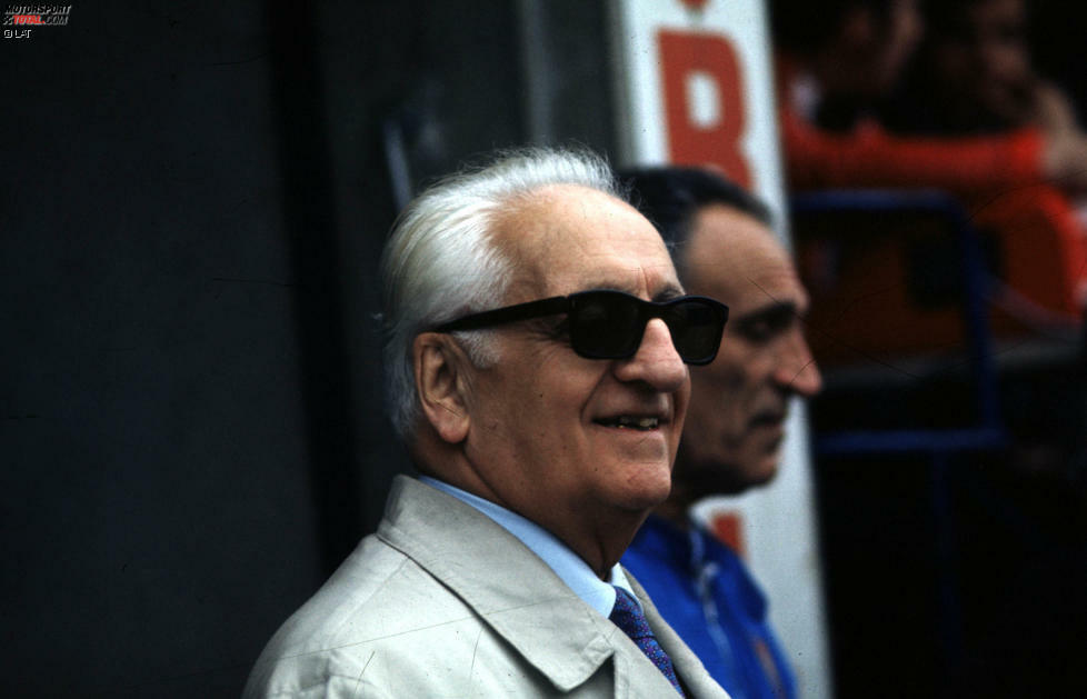 Mit ihm hat alles angefangen: Enzo Ferrari gründete 1929 die Scuderia Ferrari, die seit Beginn der Formel-1-WM im Jahr 1950 fester Bestandteil ist. Gleich in den ersten Jahren wurden einige Rennleiter verschlissen: Federico Giberti (1950-1951), Nello Ugolini (1952-1955), Eraldo Sculati (1956) und Mino Amorotti (1957). Wahrer Chef war bis zu seinem Tod im Jahr 1988 sowieso immer der 