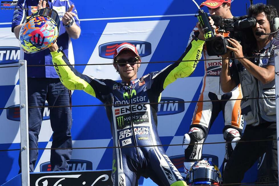 Valentino Rossi ist der umjubelte Star in Misano: Der Superstar gewinnt zum ersten Mal seit fast eineinhalb Jahren wieder einen Grand Prix!
