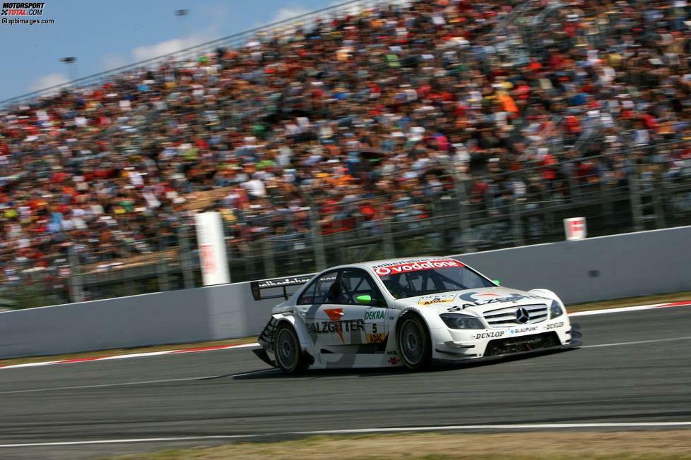 23. September 2007, Barcelona (Spanien): Beim vorletzten DTM-Rennen des Jahres schlägt die ganz große Stunde von Jamie Green. Von Startplatz fünf stürmt er nach vorn und holt sich den Sieg am Circuit de Catalunya!