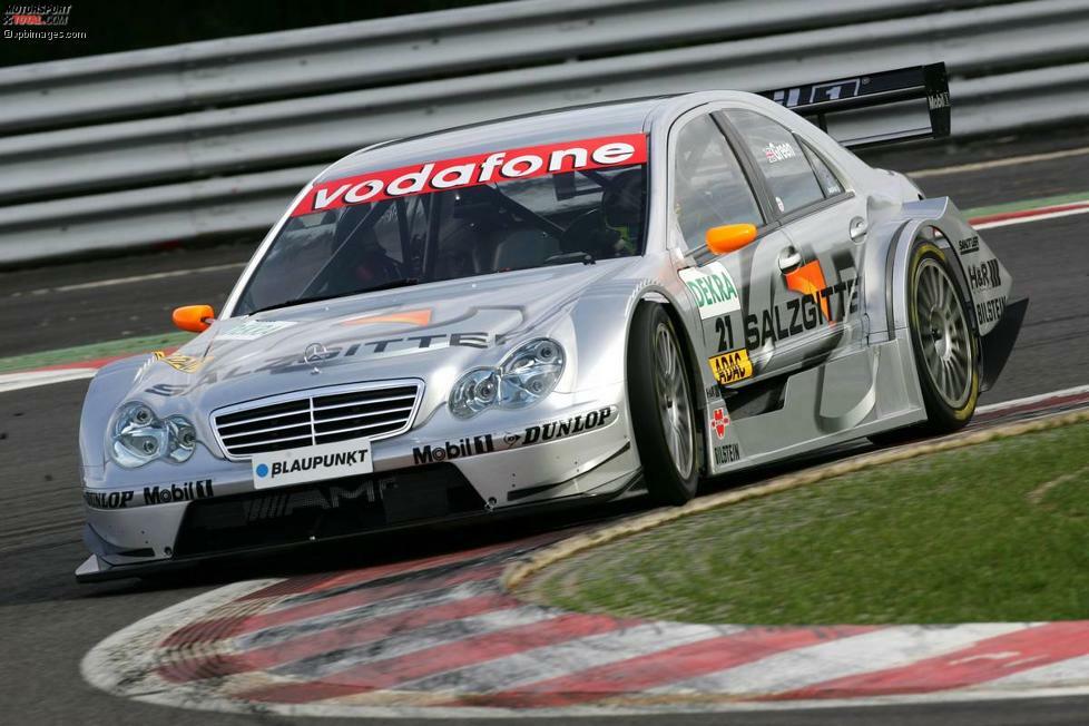 29. März 2005, Spa-Francorchamps (Belgien): Jamie Green sitzt erstmals im DTM-Mercedes und dreht etliche Testrunden. Sofort freundet sich der britische Rennfahrer mit dem für ihn neuen Material an.