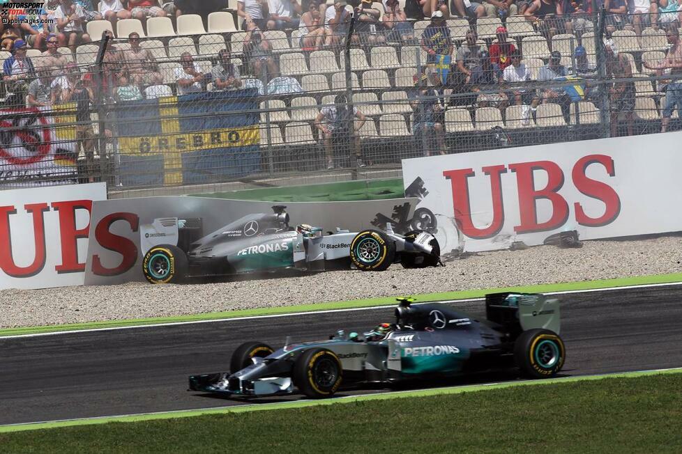 Rückschlag Nummer 7: Erneut werden Hamiltons Siegchancen bereits in der Qualifikation geschmälert, als er in Hockenheim schon in Q1 abfliegt. Ein Defekt an der vorderen rechten Bremsscheibe lässt Hamilton in der Sachs-Kurve heftig abfliegen. Von Rang 20 kämpft sich der Brite noch vor bis auf Rang drei, doch wieder einmal verliert er wichtige Punkte auf seinen Teamkollegen.