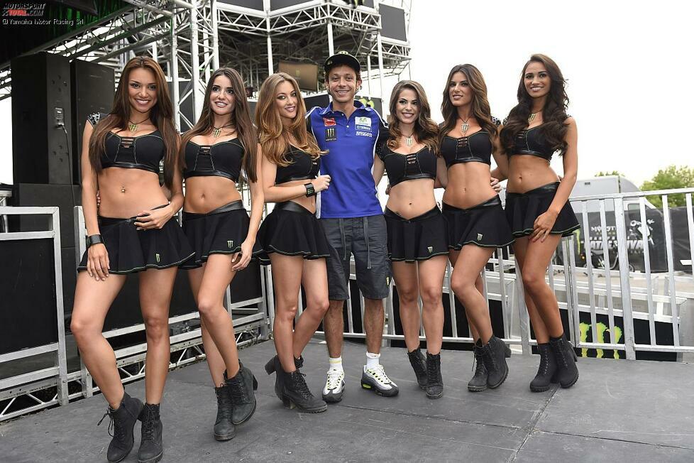 Energydrink-Hersteller Monster hat aber auch andere Seiten zu bieten, wie Valentino Rossi mit einem Lächeln feststellt.