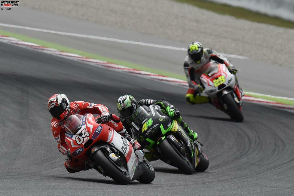 Die übrigen Fahrer spielen angesichts des Mega-Kampfes an der Spitze nur eine Statistenrolle. Andrea Dovizioso kommt mit der Ducati als Achter ins Ziel.
