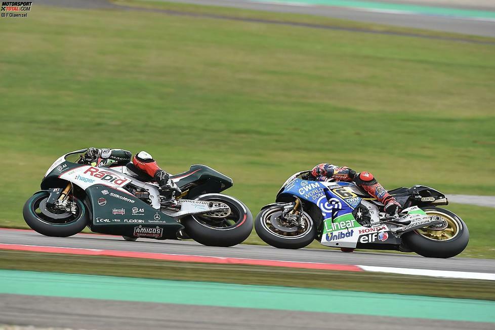 Ein starkes Rennen zeigt Broc Parkes - hier im Zweikampf mit Stefan Bradl. Der Australier mischt mit der unterlegenen PBM in den Top 10 mit und wird am Ende Elfter. 