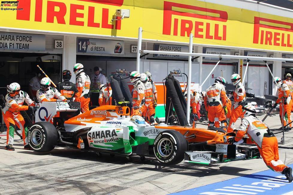 Adrian Sutil bringt sein 100. Grand Prix kein Glück. Schon nach 19 Runden wird sein Force India aufgrund eines Hydraulikdefekts in die Box zurückgeschoben.