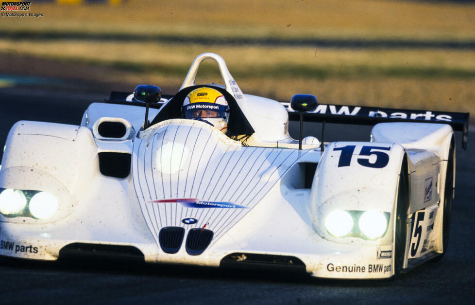 Abseits der Formel 1 gewinnt BMW unter der Leitung von Berger und Theissen die legendären 24 Stunden von Le Mans: Im Juni 1999 triumphiert der vom Schnitzer-Team eingesetzte BMW V12 LMR in den Händen von Joachim Winkelhock, Pierluigi Martini und Yannick Dalmas.