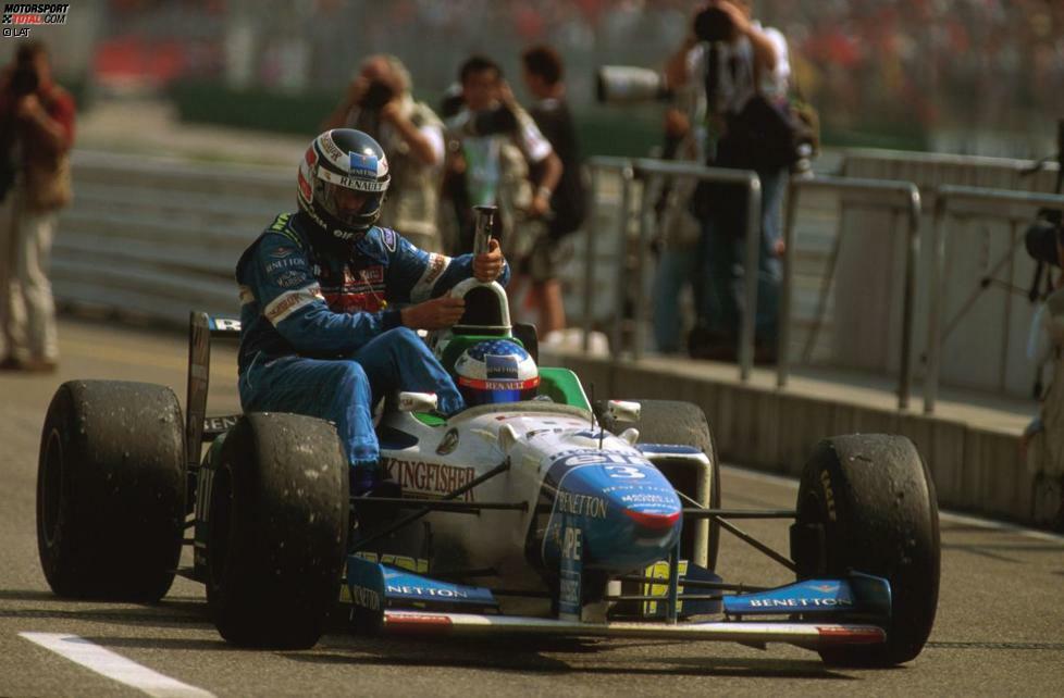 Beim Großen Preis von Deutschland 1996 in Hockenheim hat Berger den Sieg vor Augen - bis in der 43. von 45 Runden der Renault-Motor im Heck seines B196 spektakulär verraucht. Jean Alesi, der genau wie Berger im Winter von Ferrari zu Benetton wechselte, bringt den Österreicher an die Box zurück. Mit Gesamtrang sechs wiederholt Berger die Platzierung aus seiner letzten Ferrari-Saison.