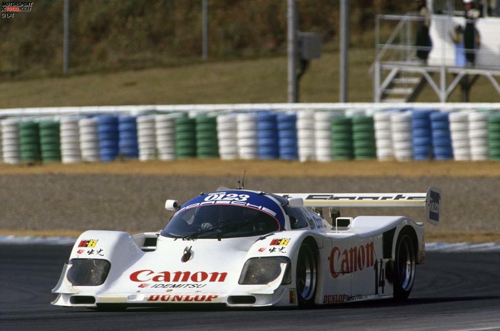 Anfang der 1990er-Jahre verlagert Ratzenberger seinen Karriere- und Lebensmittelpunkt nach Asien. In Japan bestreitet er jahrelang Formel-, Tourenwagen- und Sportwagen-Rennen. 1991 fährt er zusammen mit Elgh die Japanische Sportwagen-Meisterschaft auf einem Porsche 962C mit der Startnummer 14.