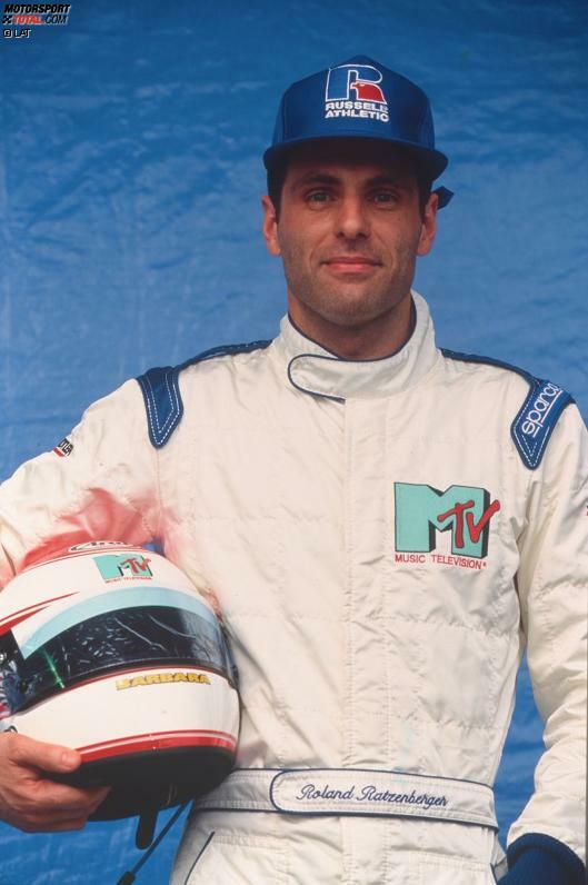 Im Frühjahr 1994 geht Roland Ratzenbergers Formel-1-Traum in Erfüllung. Im Alter von 33 Jahren unterzeichnet er beim Neueinsteiger-Team Simtek von Nick Wirth einen Vertrag als Stammfahrer.