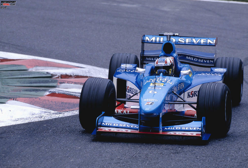 Seine erfolgreichste Formel-1-Saison erlebte Alexander Wurz 1998 mit dem Benetton B198. Beim Grand Prix von Argentinien konnte er damit sogar die schnellste Rennrunde fahren. Am Ende des Jahres wurde Wurz, der insgesamt sechs Saisons in der Königsklasse fuhr und dabei drei Podiumsplatzierungen erreichte, insgesamt Achter.