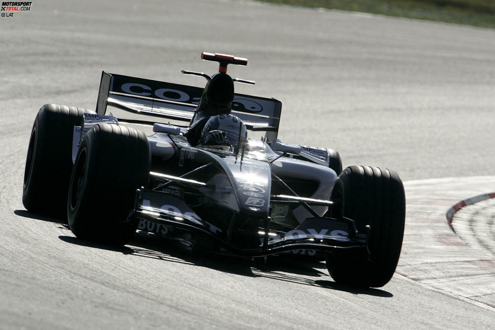 Auch Patrick Friesacher kann auf keine lange Formel-1-Karriere zurückblicken. 2005 ging er mit dem Minardi PS04 an den Start, musste das Cockpit bei dem finanzschwachen Team jedoch schon nach elf Rennen wieder räumen. Beim Grand Prix der USA konnte er aber immerhin einen sechsten Platz und damit einen WM-Punkt holen.