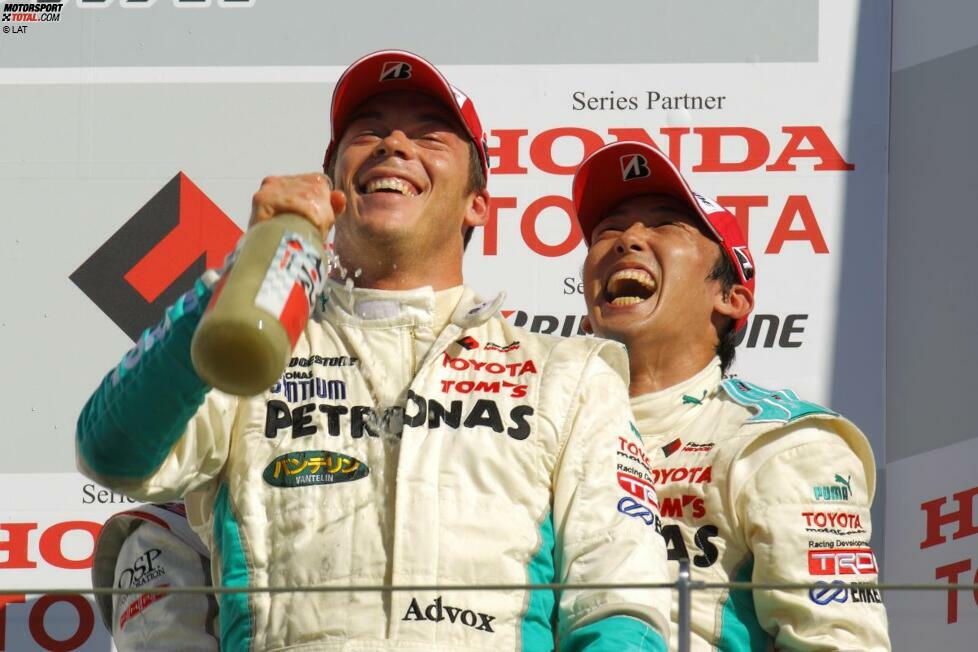 Mit Ausnahme von 2008 (vier Podestplätze) holt Lotterer jedes Jahr mindestens einen Sieg in der Formel Nippon. Der Höhepunkt ist zweifellos die Saison 2011, als dem Deutschen endlich der ersehnte Titelgewinn mit dem Toyota-Werksteam Tom's gelingt.