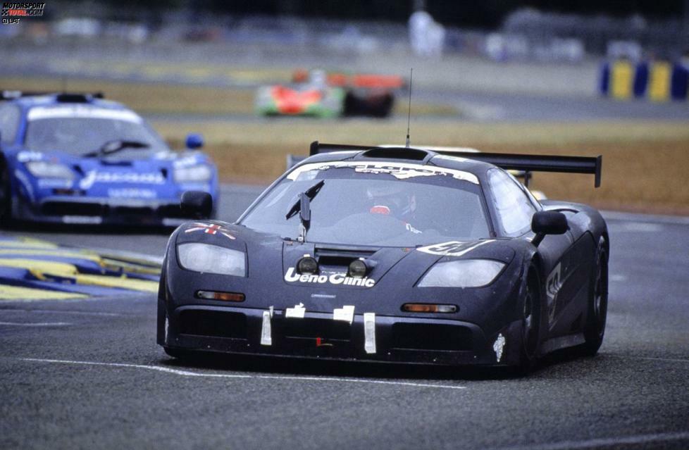 1995 schüttelten viele Zuschauer in Le Mans ungläubig mit den Köpfen. Der Sieg ging an Yannick Dalmas, JJ Lehto und Masanori Sekiya im McLaren F1 GTR mit 6,0-Liter-Motor von BMW. Doch nicht dieser Erfolg des britischen GT1-Fahrzeuges ließ die Franzosen verzweifeln, sondern vielmehr das Pech der Lokalhelden von Courage. Wolleck/Andretti/Helary hatten das deutlich schnellste Auto, aber der Amerikaner schlug bei feuchter Piste an und verlor sechs Runden. Die Aufholjagd war beeindruckend: von Platz 27 auf Rang zwei - aber der Sieg war wegen des Patzers nicht mehr drin.