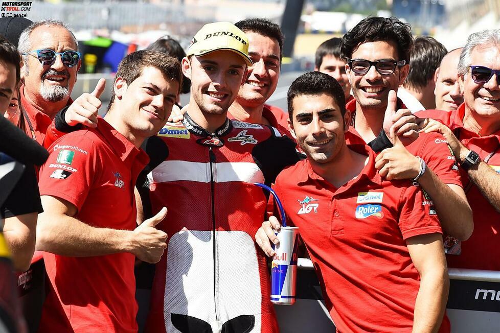 Bei den deutschen Fans sorgt Jonas Folger am Samstag für Jubel. Der 20-jährige Moto2-Rookie sichert sich seine erste Pole-Position in der zweithöchsten Klasse. Sein Vorsprung auf Tito Rabat beträgt lediglich vier Tausendstel, aber danach fragt nun wirklich keiner...