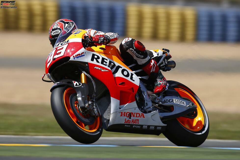 Auf der Strecke läuft alles wie immer. Marquez setzt in drei der vier Trainings die Bestzeit und stellt seine Honda dann auch am Samstagnachmittag erwartungsgemäß auf die Pole-Position.