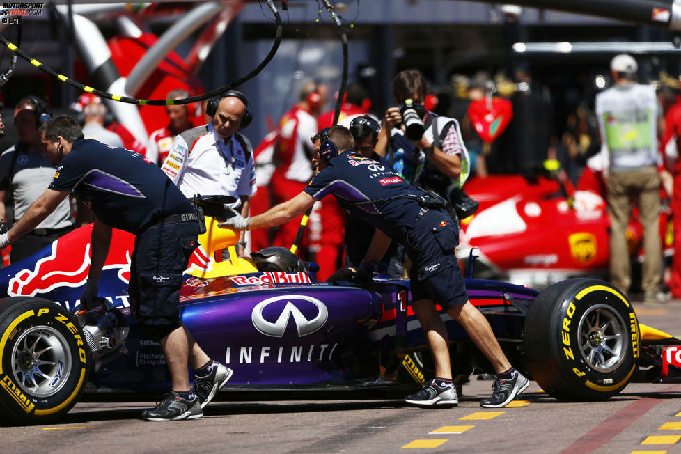 Pech für Sebastian Vettel: Der Weltmeister kann wegen technischer Probleme mit dem Hybridsystem nicht die volle Leistung abrufen und wird Vierter. Im Qualifying-Duell gegen Red-Bull-Teamkollege Daniel Ricciardo liegt er damit schon mit 1:5 im Rückstand.