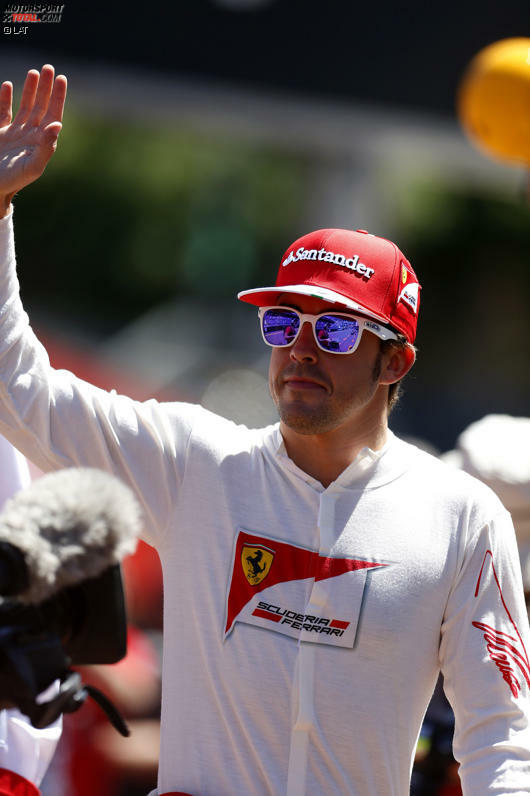 Fernando Alonso reist 2013 mit dem Sieg bei seinem Heimrennen in Barcelona im Gepäck nach Monaco. Favorit ist allerdings Sebastian Vettel, der die WM zu diesem Zeitpunkt mit vier Punkten vor Kimi Räikkönen anführt. Außerdem hat in den drei Jahren zuvor immer ein Red-Bull-Pilot das Rennen im Fürstentum gewonnen.
