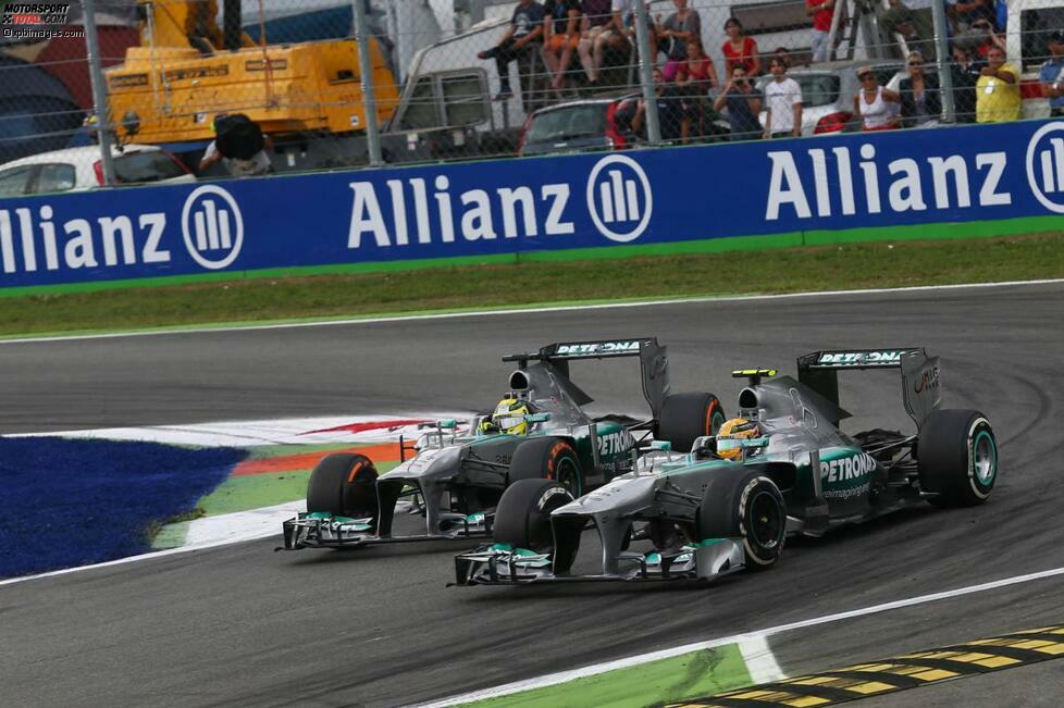 Den stark auffahrenden Hamilton muss irgendwann selbst Nico Rosberg vorbeilassen. 