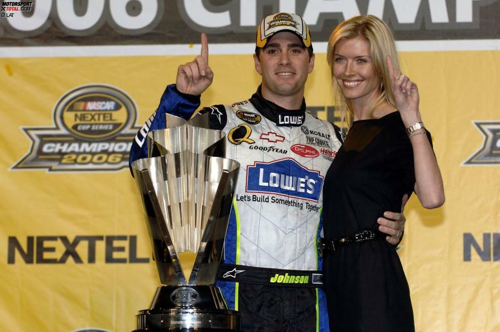 Jimmie Johnson gewinnt im Chase 2006 ein Rennen (Martinsville) und feiert seinen ersten NASCAR-Titel.