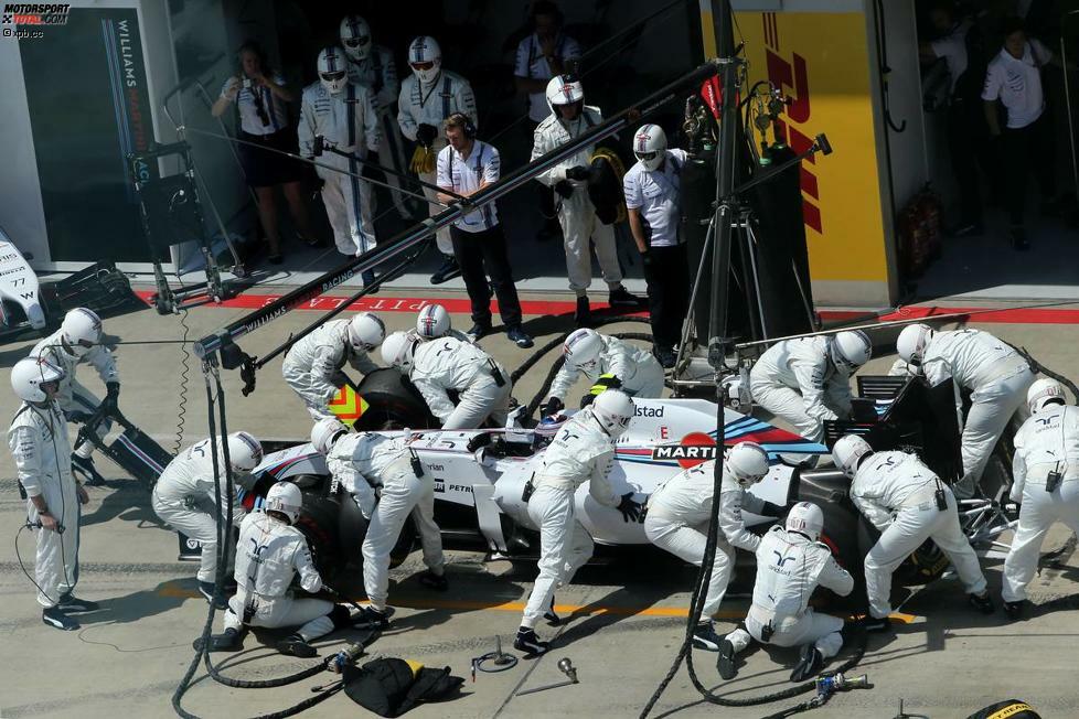 Massa beim ersten Boxenstopp von P1 auf P4, Bottas beim zweiten von P2 auf P3 - aber bei Williams ist man trotzdem zufrieden: 27 Punkte in einem Rennen, das hat es seit Einführung des aktuellen Punktesystems im Jahr 2010 noch nicht gegeben.