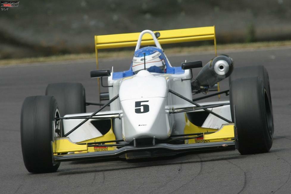 Unter anderem Mark Webber unterstützt den Youngster für ein Europa-Abenteuer. Hier 2003 in der Britischen Formel 3.