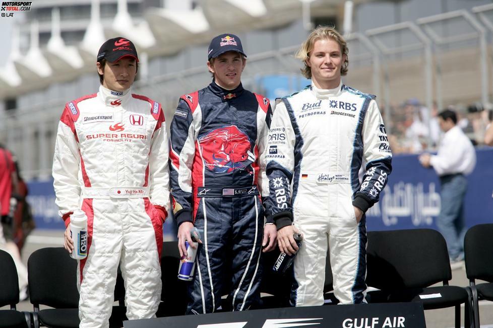 Zu den Debütanten an diesem Tag gehört neben Yuji Ide (Super Aguri) und Scott Speed (Toro Rosso) auch ein gewisser Nico Rosberg (Williams). Der Sohn von Ex-Weltmeister Keke Rosberg feiert in Bahrain seinen Formel-1-Einstand - und wie! Der Wahlmonegasse sichert sich mit Platz sieben in seinem ersten Rennen gleich die ersten Punkte - und sogar die schnellste Rennrunde!