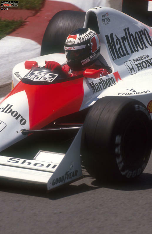 Genau zehn Jahre nachdem Pironi wegen eines Frühstarts der Sieg in Kanada nachträglich aberkannt wurde, ereilt Gerhard Berger 1990 dasselbe Schicksal. Der McLaren-Pilot sieht zwar als erster die Zielflagge, erhält allerdings eine einminütige Zeitstrafe und wird so lediglich Vierter. Den Sieg erbt Teamkollege Senna, für den es sein zweiter und letzter Triumph in Montreal ist.