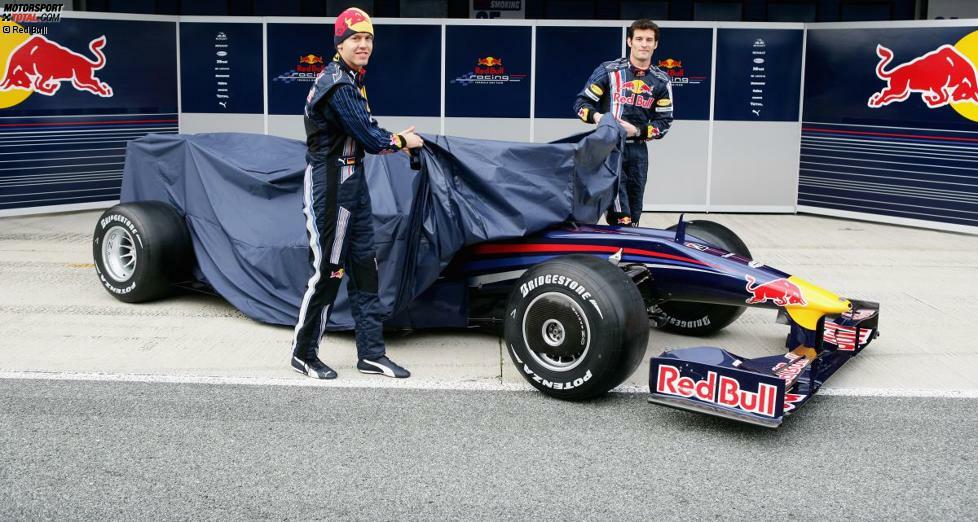 2009: Aus jenem holt man sich Sebastian Vettel ins Boot, der zusammen mit Webber den RB5 abdecken darf. Es ist die Saison der großen Regeländerungen, in der Designer Adrian Newey sein Können beweist und Red Bull endlich an die Spitze führt. Den Weg zum WM-Titel blockieren nur