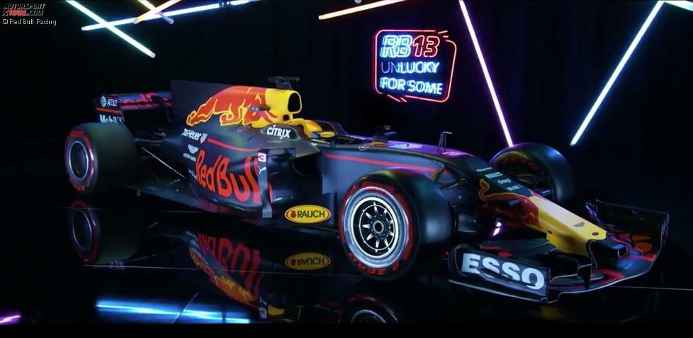 2017: Red Bull präsentiert den RB13 um genau 13:13 Uhr, gönnt den Fans aber erst einmal nicht mehr als einen kurzen Videoclip. Das dort gezeigte Auto geizt noch mit vielen Details, überrascht aber mit einem Loch in der Nase.