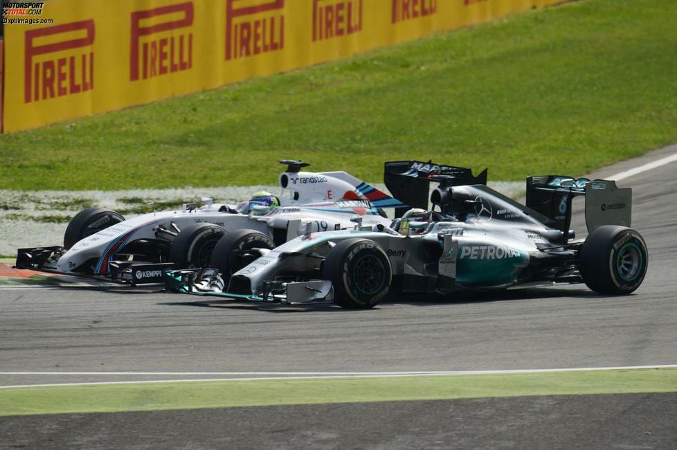 Kurz nachdem Rosberg bei einem Fehler in der Rettifilo-Schikane 1,7 Sekunden liegen lässt, legt sich Hamilton Massa zurecht - und dreht bei freier Fahrt sofort die bis dahin schnellste Runde im Rennen.