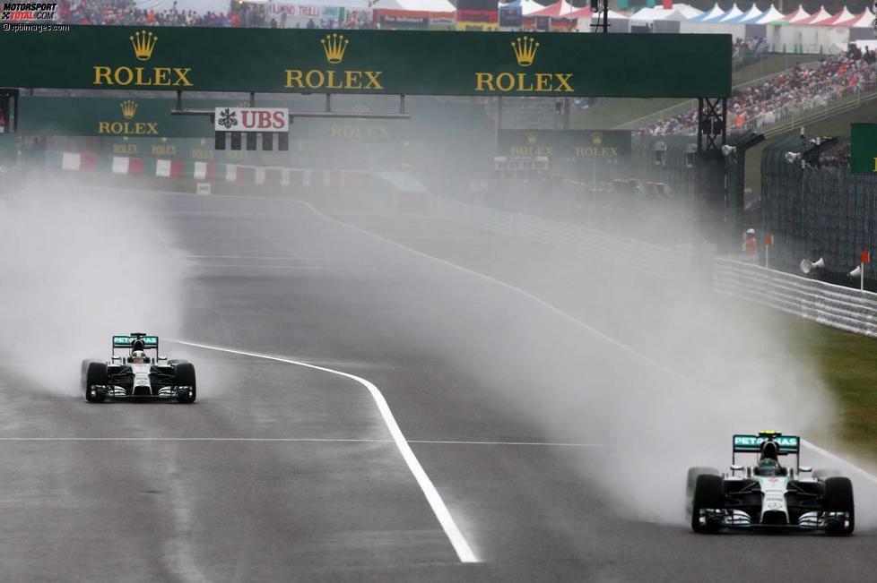 An der Spitze gewinnt man zunehmend den Eindruck, dass Hamilton schneller fahren könnte. 