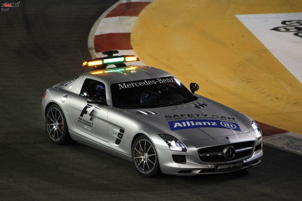 Für viele das schönste Safety-Car der Geschichte: der Mercedes SLS AMG, der 2010 in Singapur sein Debüt feiert.