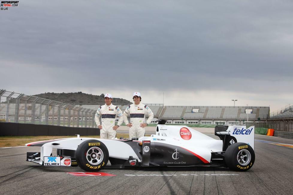 2011: Erneut enthüllt Sauber den neuen Boliden in Valencia. Kamui Kobayashi und Formel-1-Rookie Sergio Perez holen mit dem C30 zusammen 44 WM-Punkte. Die Bestmarke: Kobayashis fünfter Platz beim Grand Prix von Monaco, wo Teamkollege Perez im Training schwer crasht und beim Kanada-Grand-Prix durch Pedro de la Rosa vertreten wird.