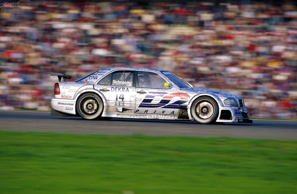 1995 wird zum Jahr des Bernd Schneider. Er setzt sich im Titelkampf gegen AMG-Teamkollege Jörg van Ommen durch und wird erstmals DTM-Champion. Er ist damit der letzte Meister der 