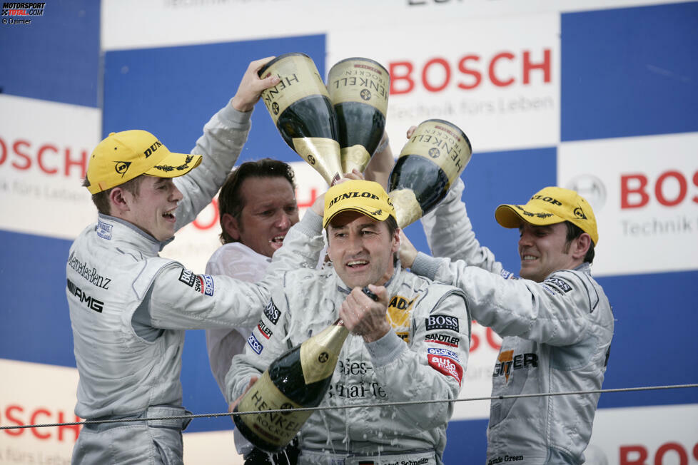 2008 gewinnt der Altmeister kurz nach seinem 44. Geburtstag auf dem Nürburgring sein letztes DTM-Rennen und stellt mit 43 Siegen einen Rekord für die Ewigkeit auf.