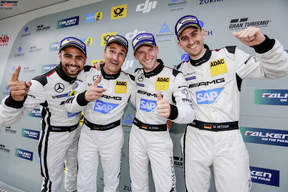 Damit hat er endlich die Möglichkeit, wieder auf der von ihm geliebten Nürburgring-Nordschleife Rennen zu fahren. Und Schneider tut das so, wie man es von ihm gewohnt ist: 2013 gewinnt er den Klassiker mit Black Falcon, 2016 feiert er mit der Mannschaft seinen zweiten Erfolg beim Klassiker in der Eifel (Foto).