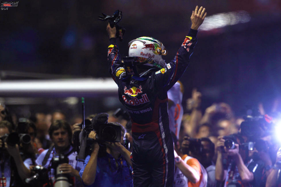 2011 beginnt die große Dominanz von Sebastian Vettel im südostasiatischen Stadtstaat. Der Red-Bull-Pilot siegt vor Jenson Button und macht damit einen großen Schritt in Richtung Titel, den er ein Rennen später gewinnt.