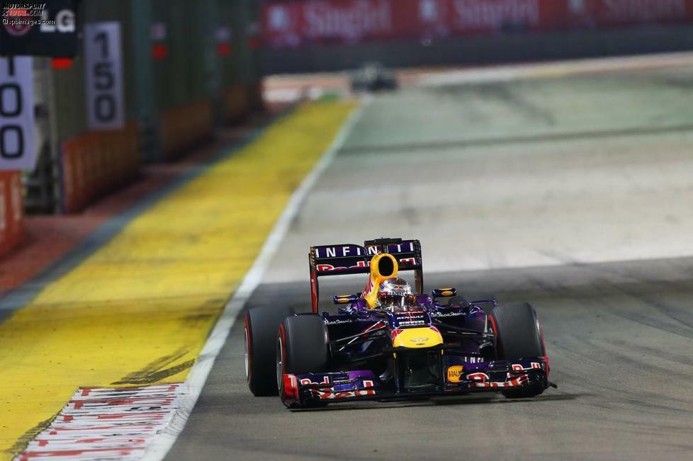 2013: Sebastian Vettel gewinnt zum dritten Mal in Folge in Singapur - und zwar so überlegen, dass Gian Carlo Minardi nicht glauben kann, Red Bull habe diese Leistung ohne Traktionskontrolle auf die Strecke gebracht. Der Verdacht erweist sich als unbegründet.