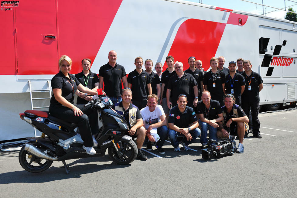 Das Sport1-Team ist eine eingeschworene Truppe, die Spaß daran hat, den Motorrad-Sport in Deutschland poplärer zu machen.