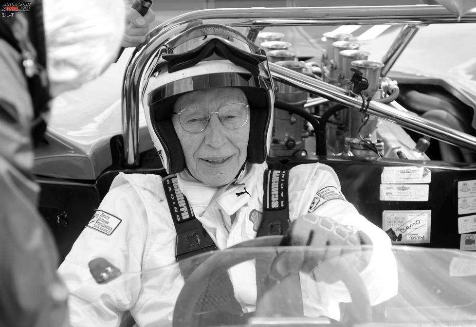 Am 10. März 2017 verstirbt John Surtees im Alter von 83 Jahren nach kurzer Krankheit im St. Georges Krankenhaus in London.