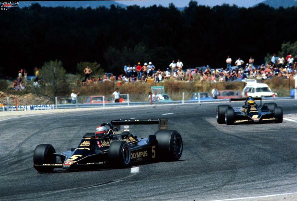 1978: Die Saison steht im Zeichen des Titelduells der beiden Lotus-Piloten Mario Andretti und Ronnie Peterson. Andretti gewinnt sechs Mal, Peterson zweimal. Dennoch hält der Schwede in der Gesamtwertung den Kontakt zu seinem Teamkollegen aus den USA, bis er beim Startunfall in Monza auf tragische Weise sein Leben lässt. Andretti gewinnt den Titel mit 13 Punkten Vorsprung auf seinen verunglückten Teamkollegen.
