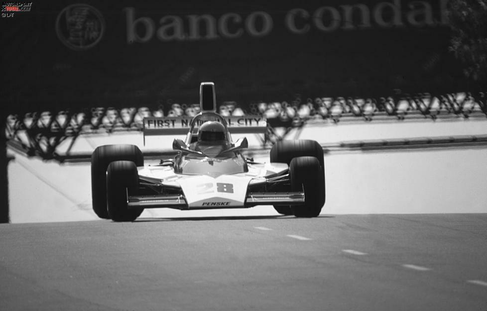 17. August 1975: Mark Donohue verünglückt im Warmup zum Großen Preis von Österreich. Der Amerikaner hebt mit seinem Auto ab, das schließlich heftig an einer Werbetafel zerschellt. Donohue verstirbt zwei Tage später an seinen Verletzungen.